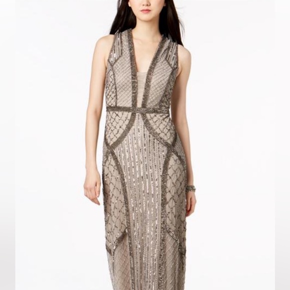 ADRIANNA PAPELL
Embellished Trim Gown - Picture 3 of 3